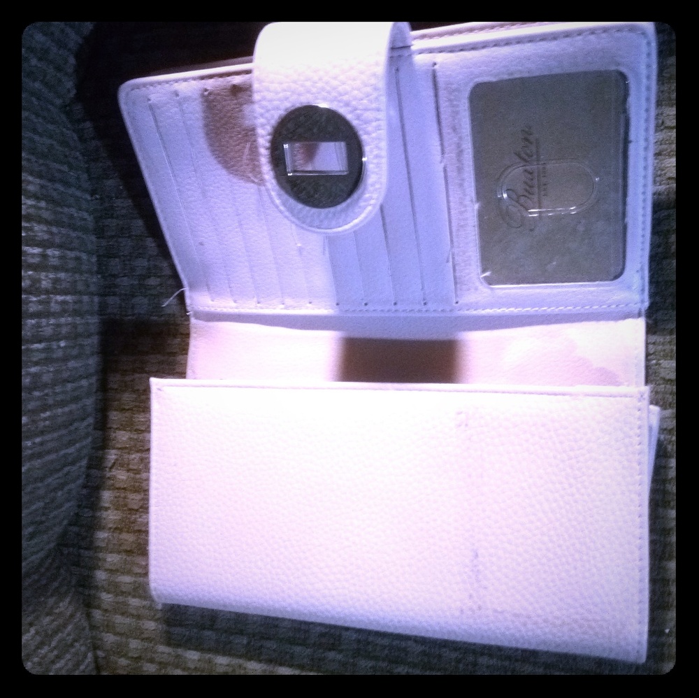 Buxton Clutch wallet